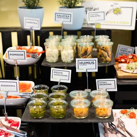 Q 플러스 4* 브로츠와프