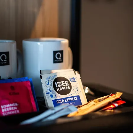 호텔 Q 플러스 4*