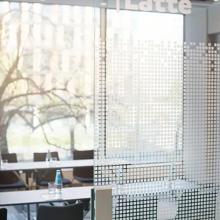 Q 플러스 호텔 4*