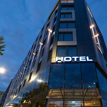 Q 플러스 4* 브로츠와프