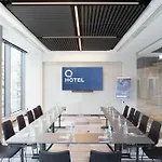 Q Hotel