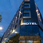 Q 4* Wrocław