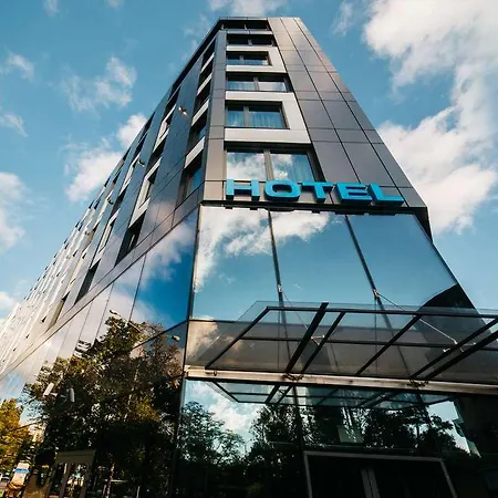 Hotel Q