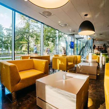 Q Hotel 4*