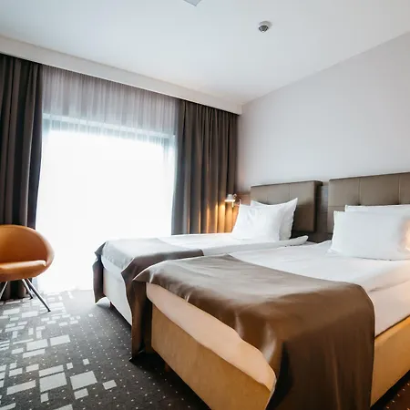Q Hotel