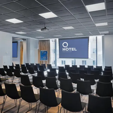 Hotel Q