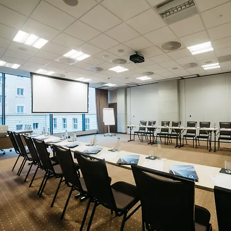 Otel Q 4*