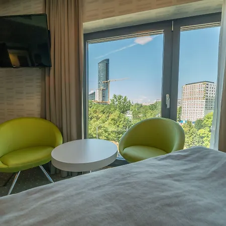 Hotel Q 4*