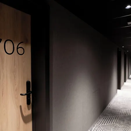 Q Hotel 4*