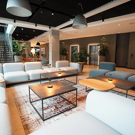 Q Hotel 4*
