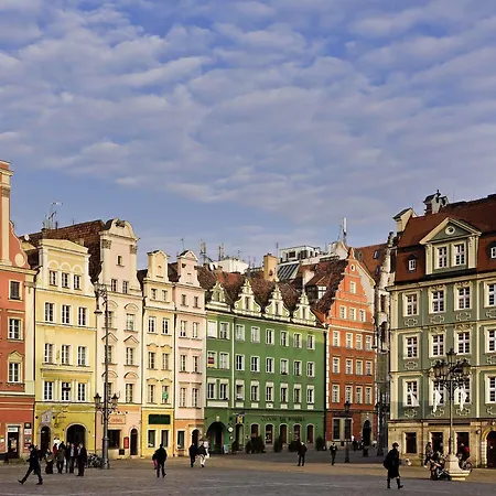 Q 4* Wroclaw